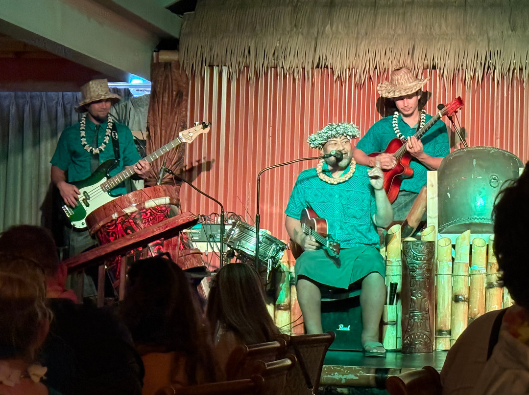 Polynesian Fire-美特尔海滩必去景点