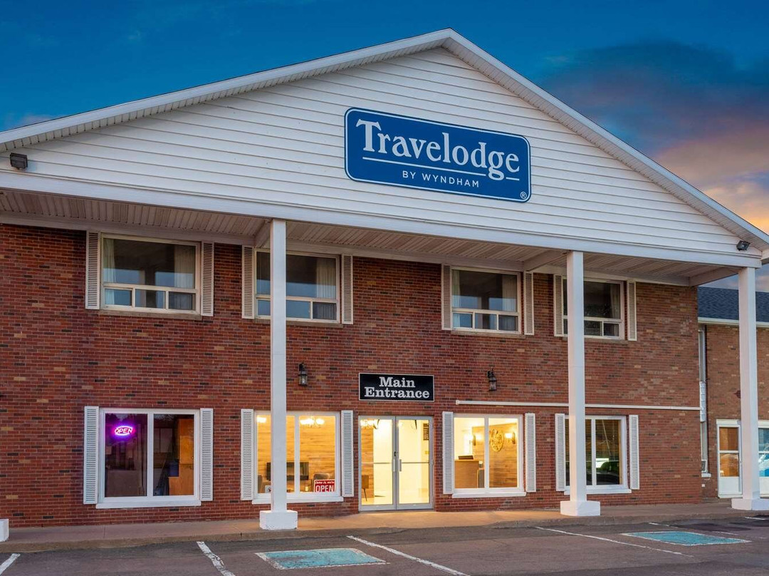 Travelodge by Wyndham Amherst