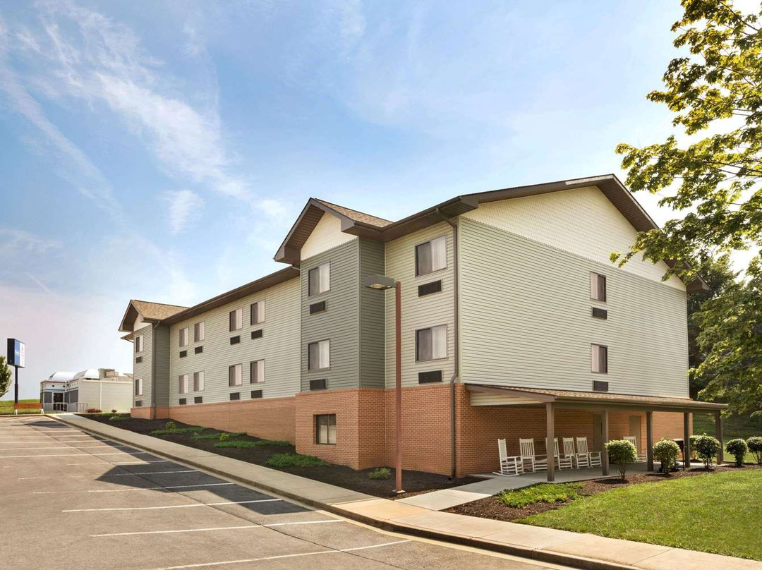 Lovettsville酒店住宿-Travelodge by Wyndham Brunswick Near Fredrick