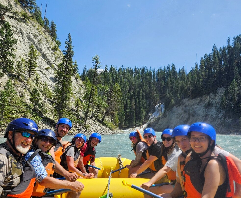 Kootenay River Runners-Radium Hot Springs必去景点