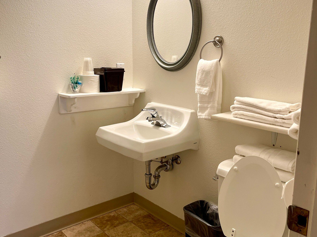 Valley Hotel & Open Cafe主图