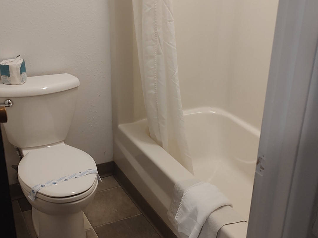 Yellowstone River Inn主图