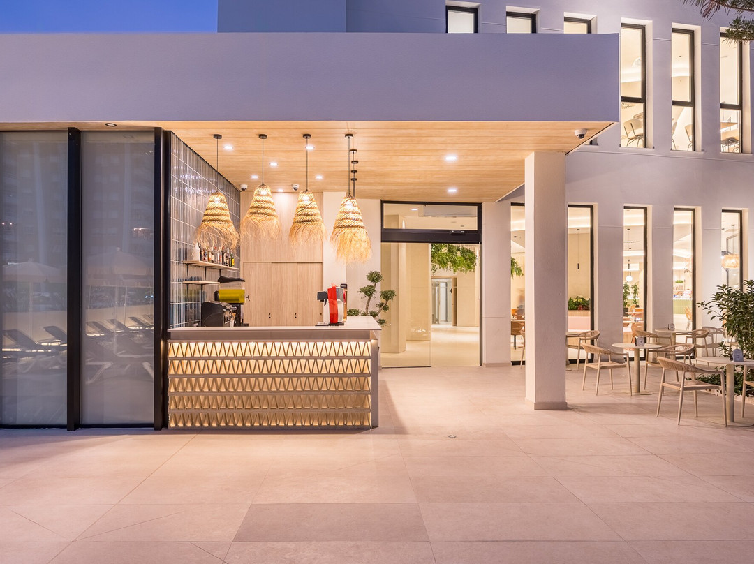 RH校长酒店主图