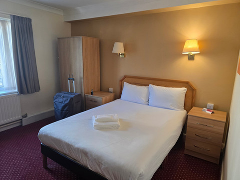 卡林顿豪斯酒店主图