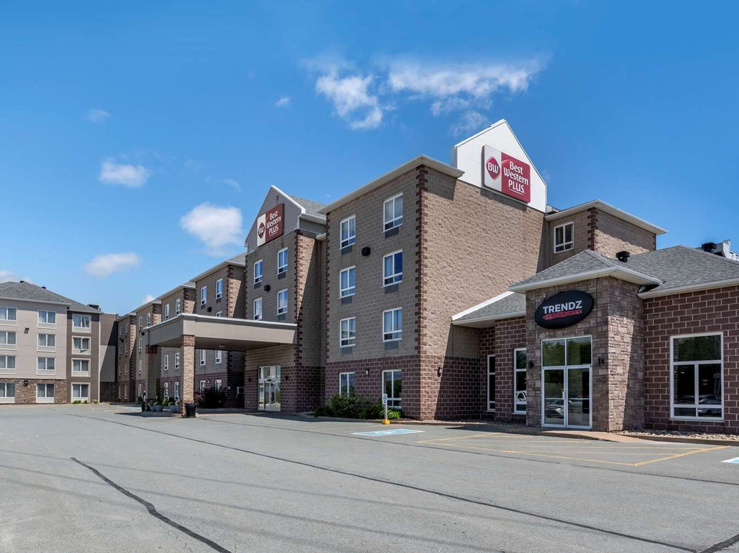 Best Western Plus Dartmouth Hotel & Suites主图