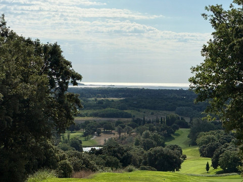 Golf de Roquebrune Resort-阿尔冈河畔罗屈埃布吕纳必去景点