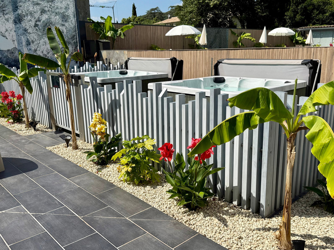 Logis Hôtel Bellevue主图