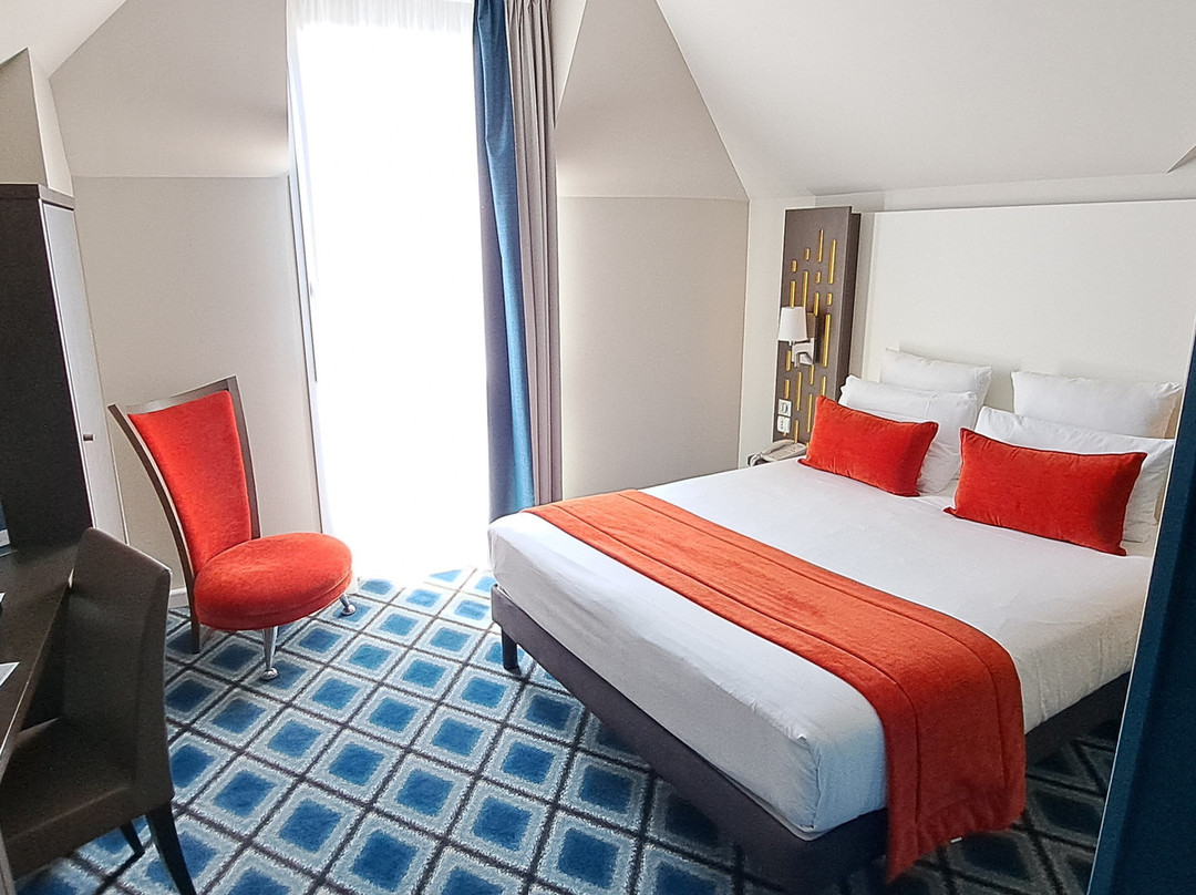B&B HOTEL Chartres Centre Cathédrale主图