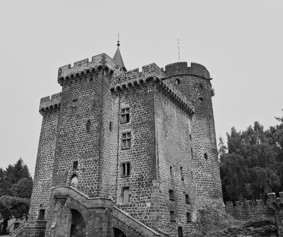 Château Dauphin-Pontgibaud必去景点