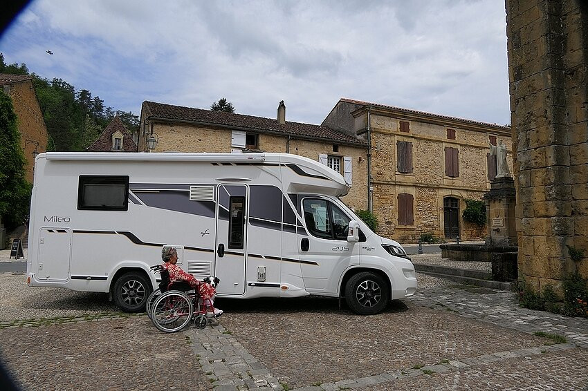 Abbaye de Cadouin-Cadouin必去景点