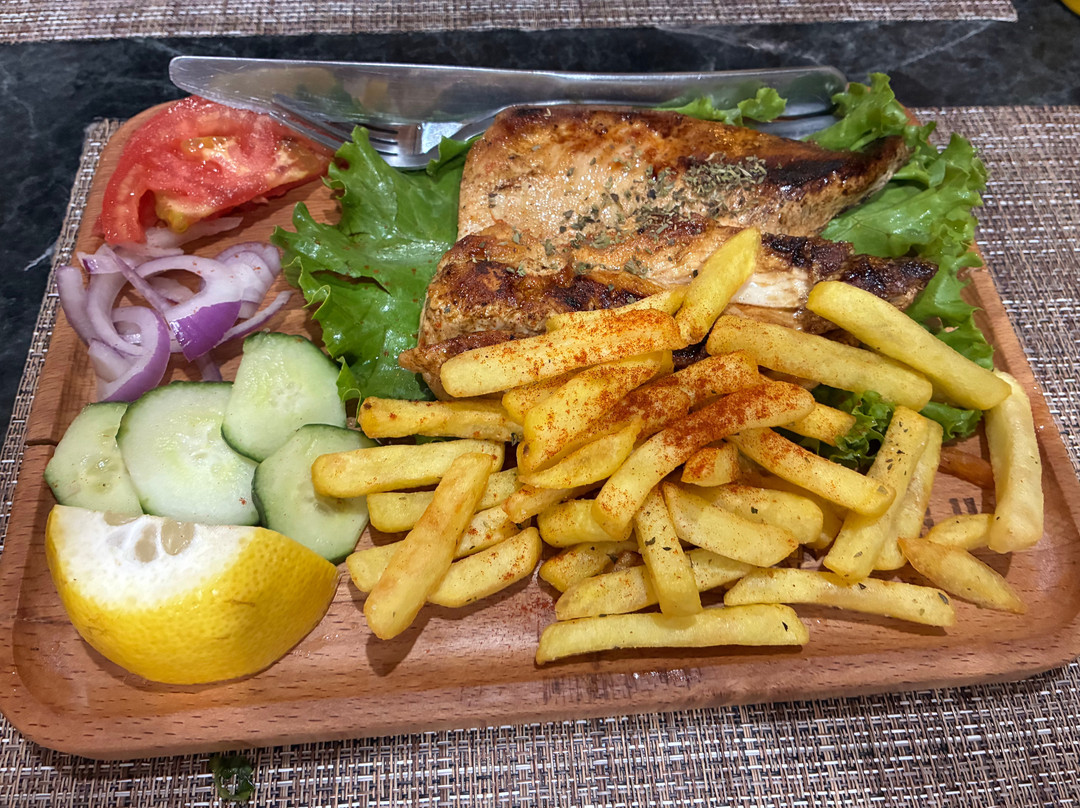 Gigu Souvlaki & Grill