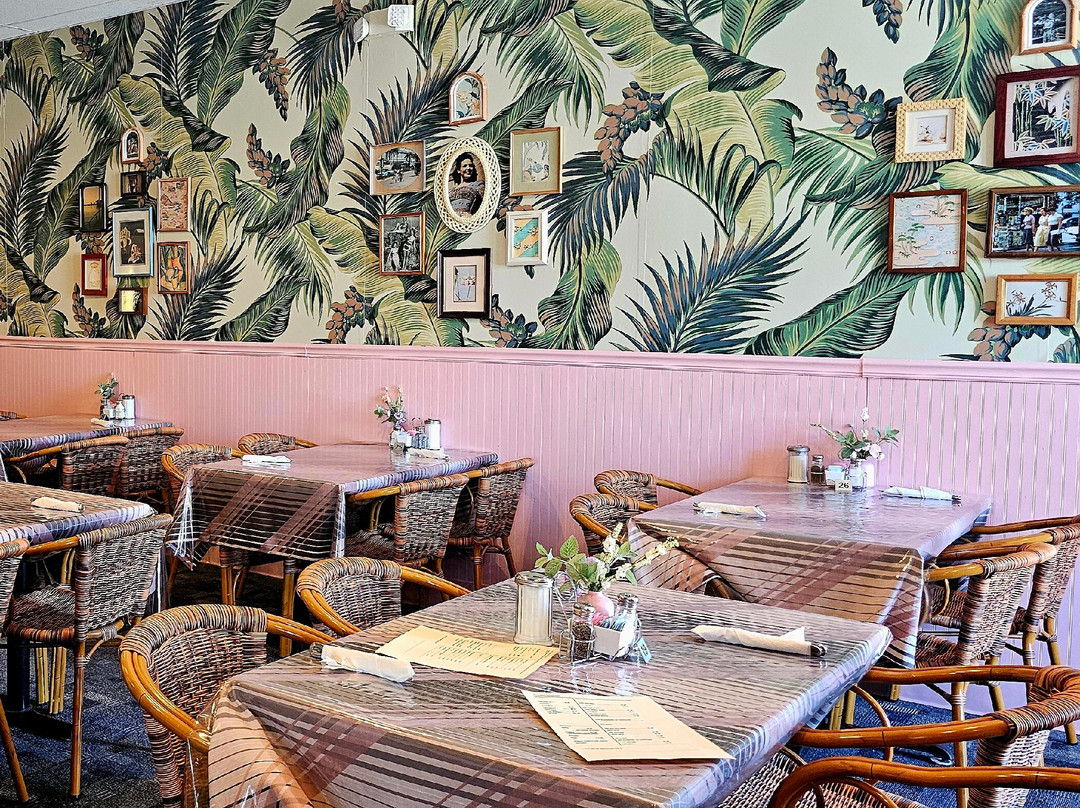 Golden Girl Restaurant