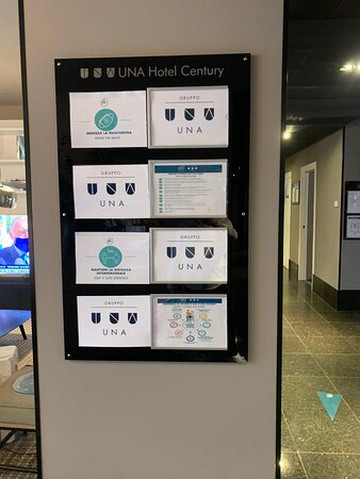 乌纳世纪酒店主图