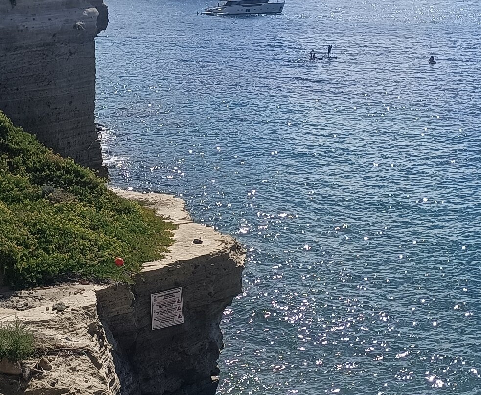 Spiaggia di Cava Grado-Sant'Angelo必去景点