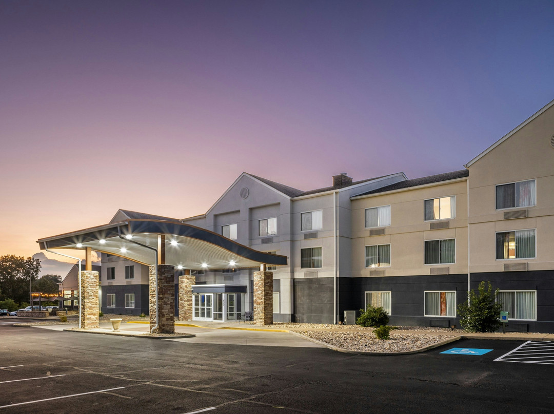 Saxonburg酒店住宿-Fairfield by Marriott Inn & Suites Butler