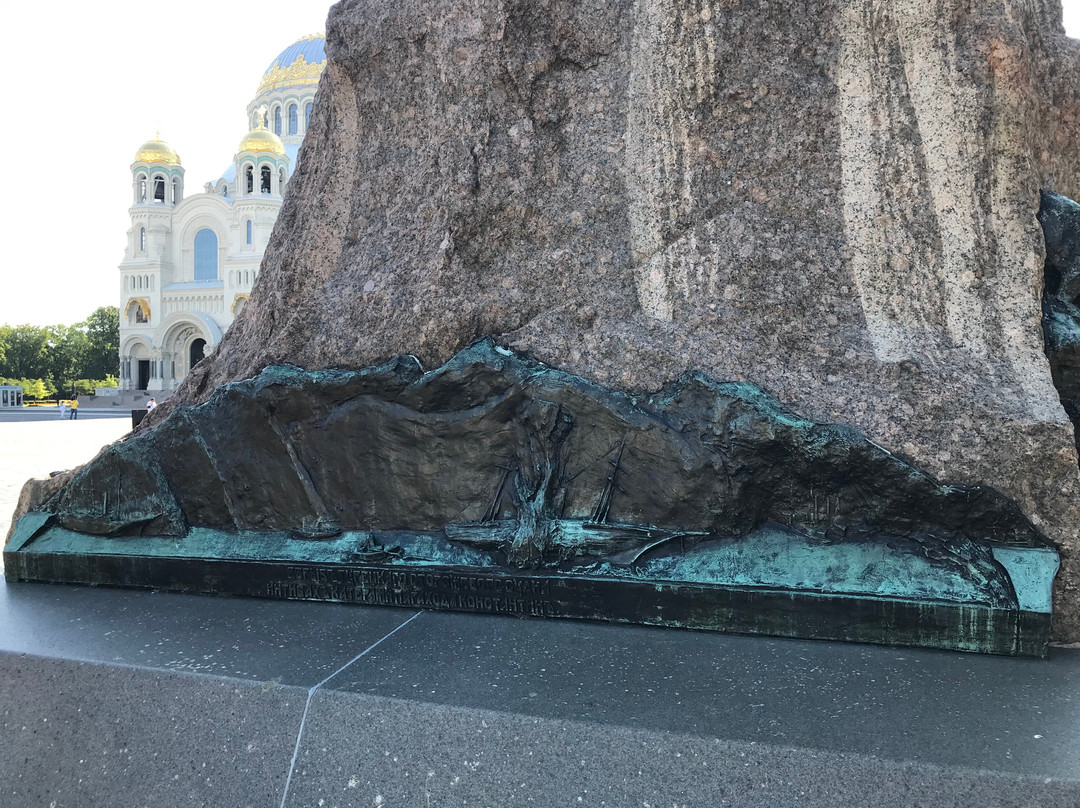 Monument S.O. Makarov-喀琅施塔得必去景点