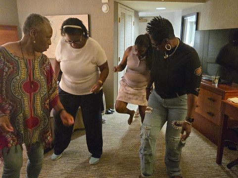 沉香水疗度假酒店主图