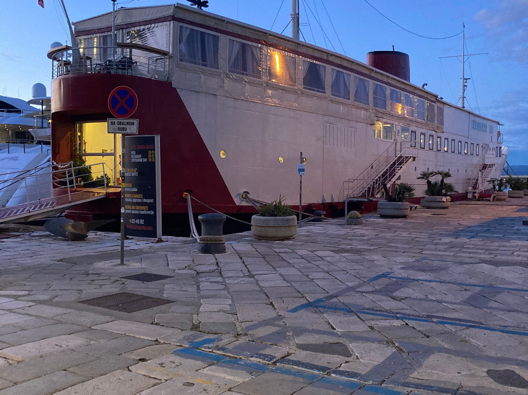 Botel Marina主图