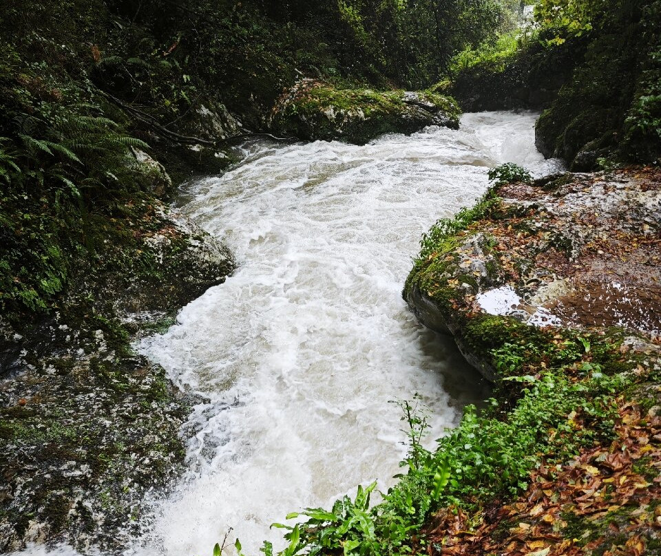 Candalla Waterfalls-卡马约雷必去景点