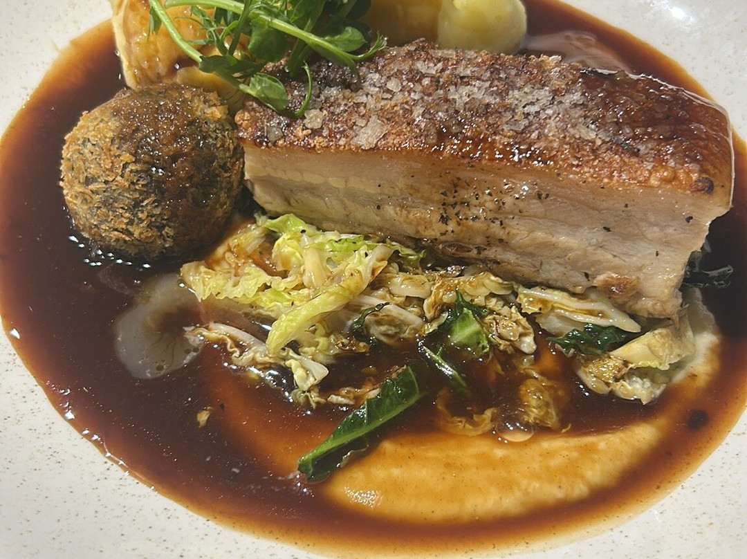 The Dog and Doublet Inn Sandon主图