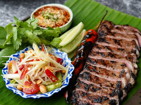 Issara Restaurant & Bar - Boat Avenue