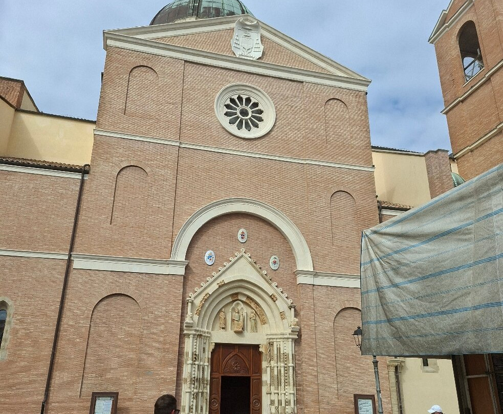 Basilica di San Tommaso Apostolo-Ortona必去景点