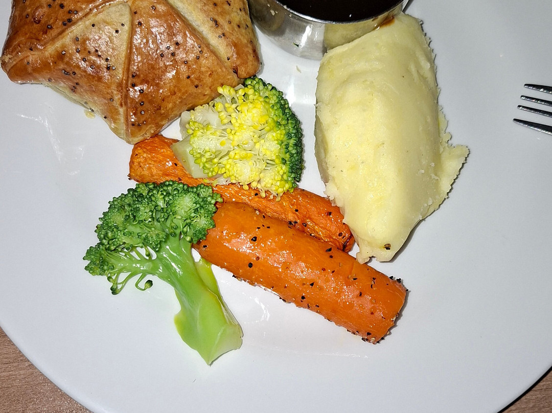 假日吉尔福德酒店主图