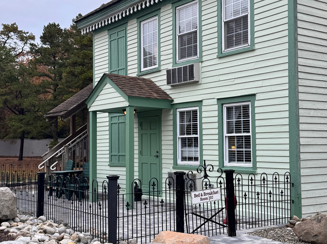 The Colonial Inn At Historic Smithville主图