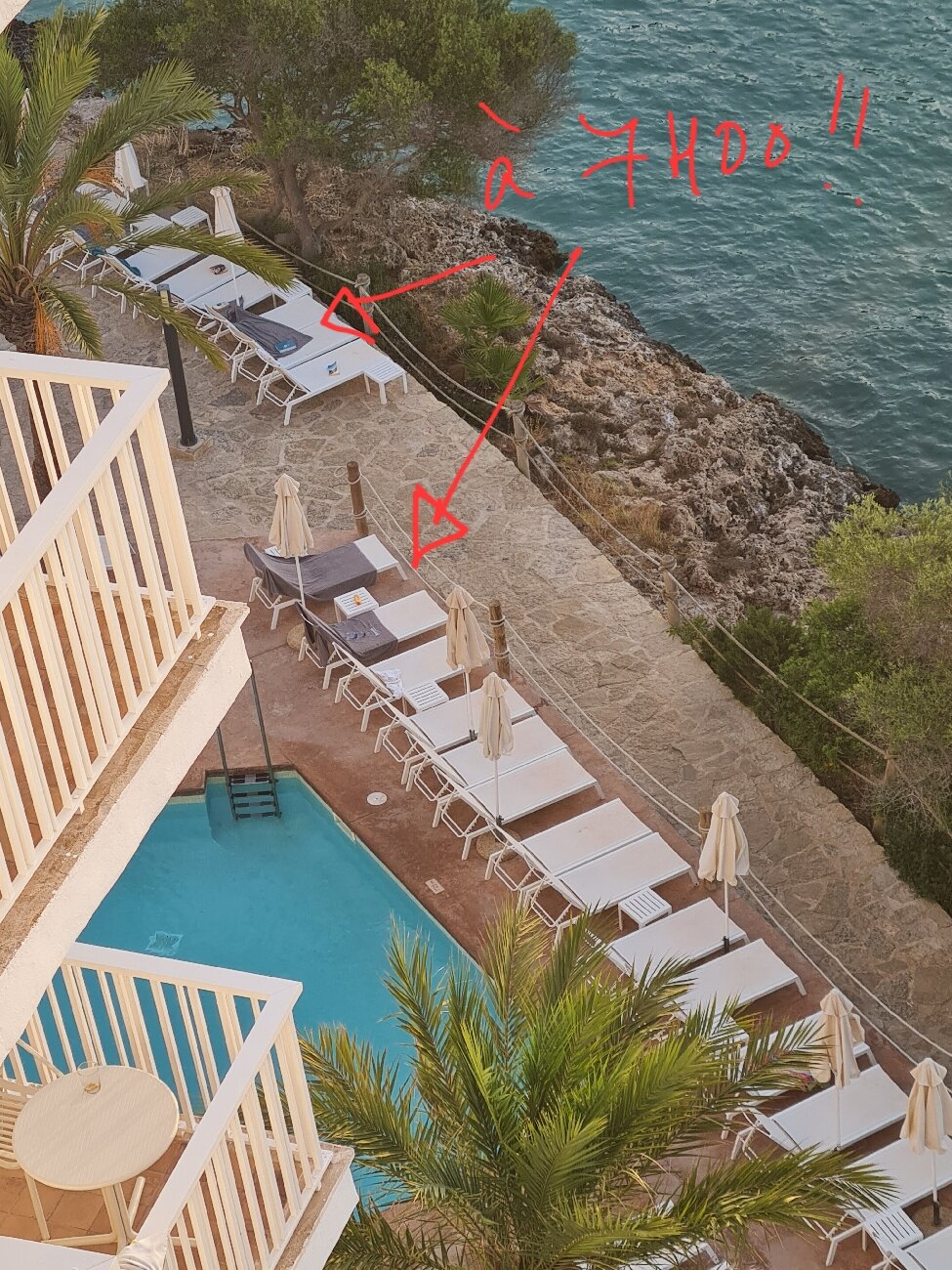 巴瑟罗波南特海滩酒店-官方