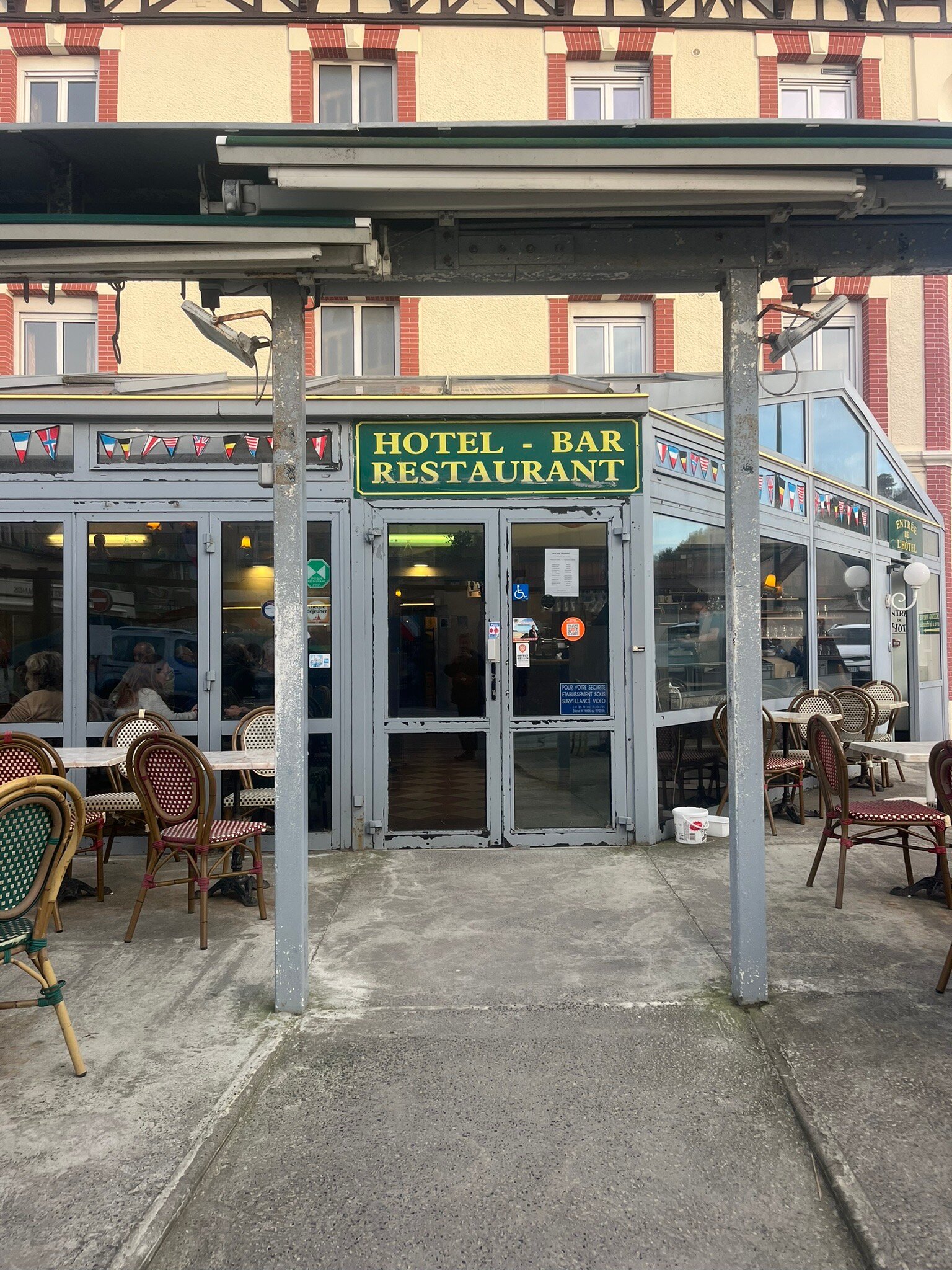 诺曼底酒店-官方