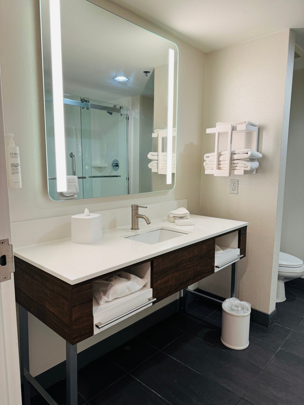 拉斯维加斯机场源宿酒店-浴室