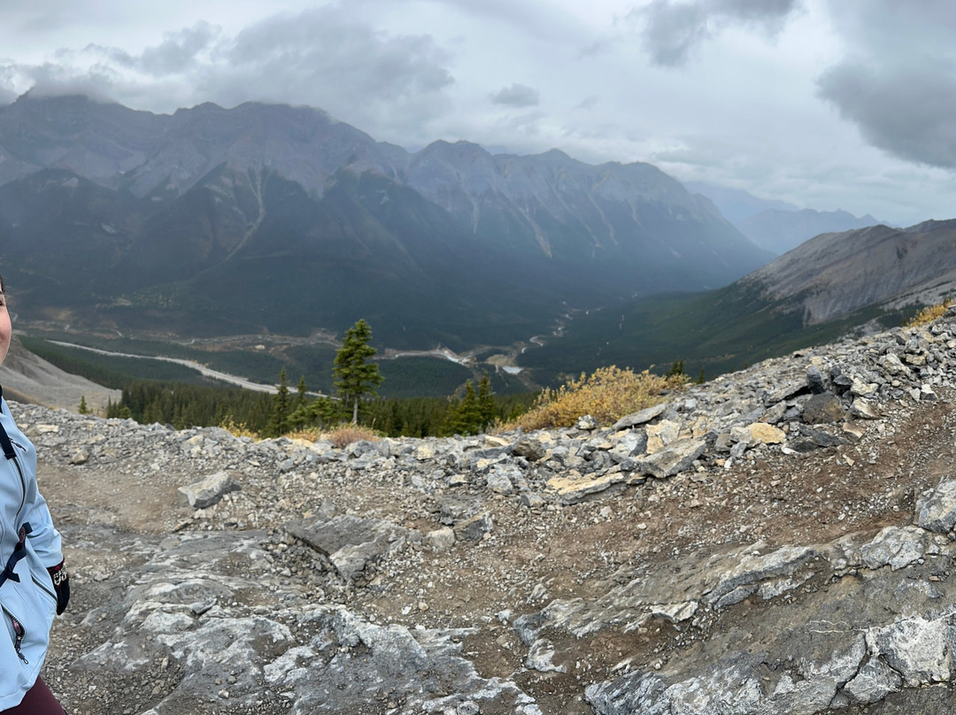Ha Ling Peak-坎莫尔必去景点