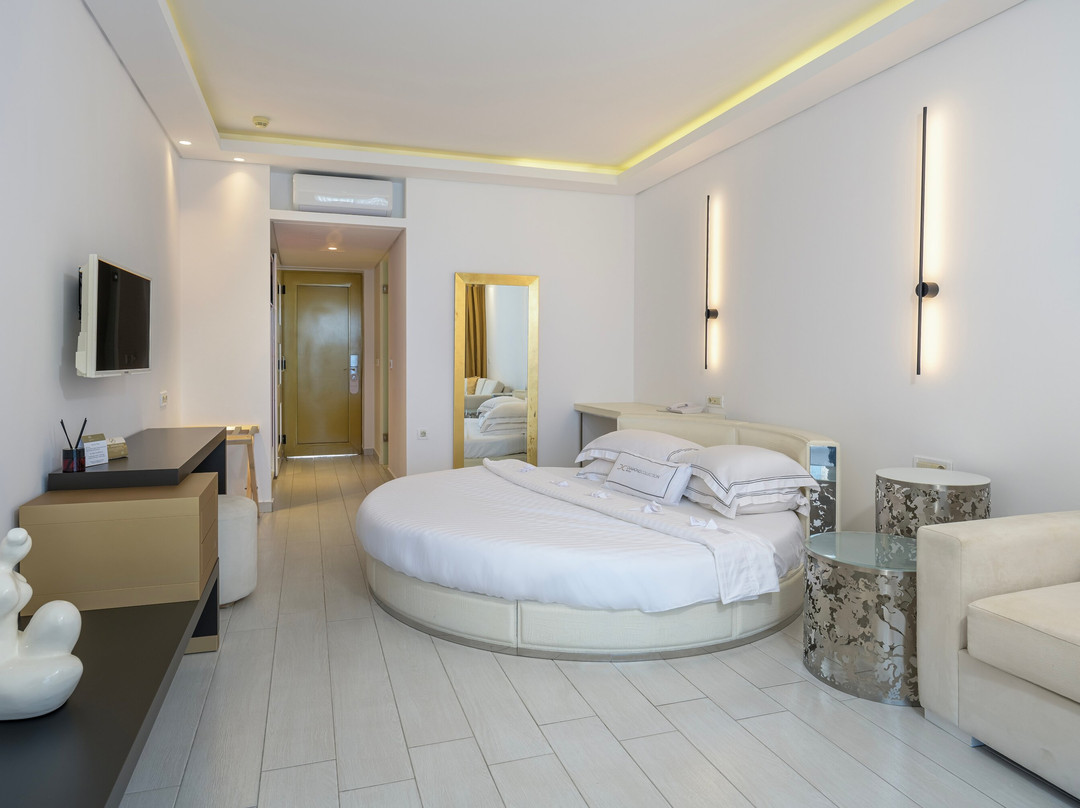 钻石豪华温泉养生酒店 - 仅限成人主图