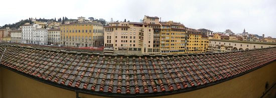 迪格里奥拉费酒店主图