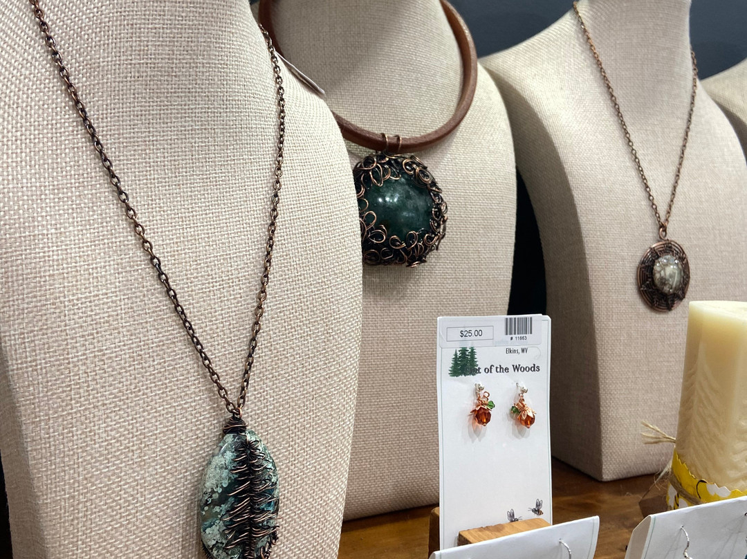 Artists At Work-Elkins必去景点