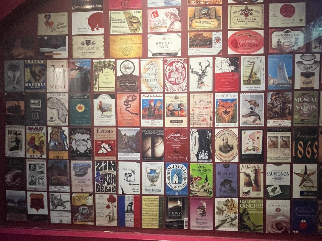 Gingerbread Hotel主图