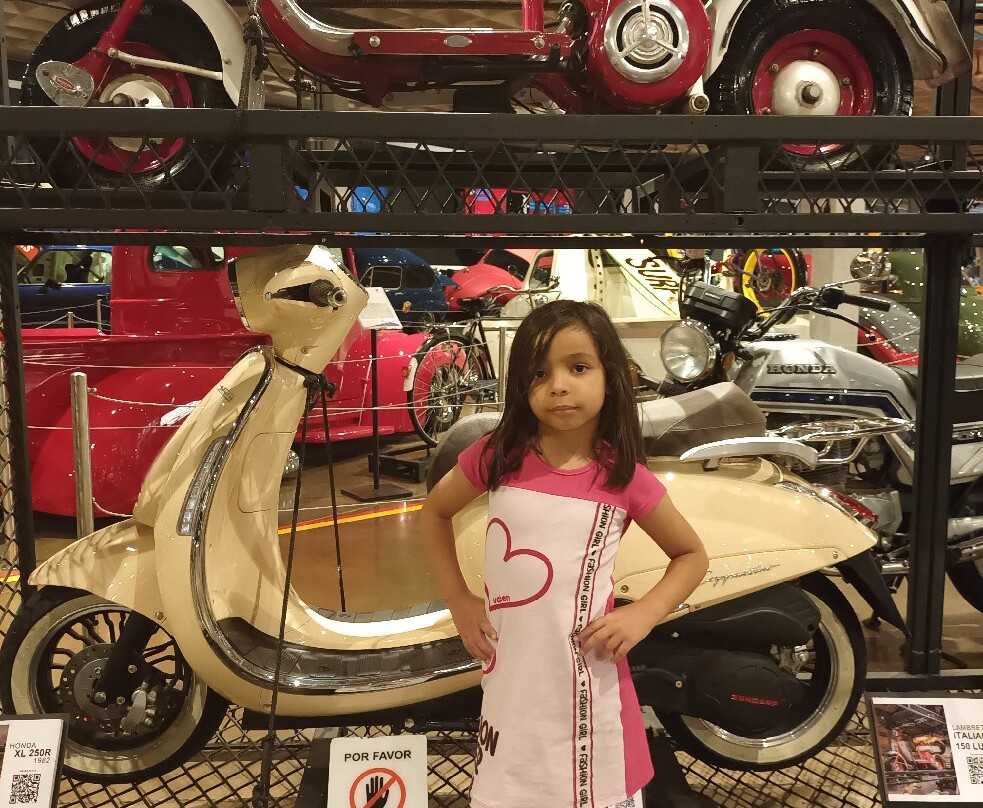 V12 Auto Club-巴西利亚必去景点