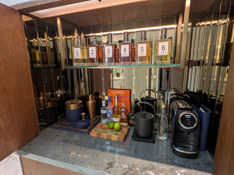 METT Singapore主图