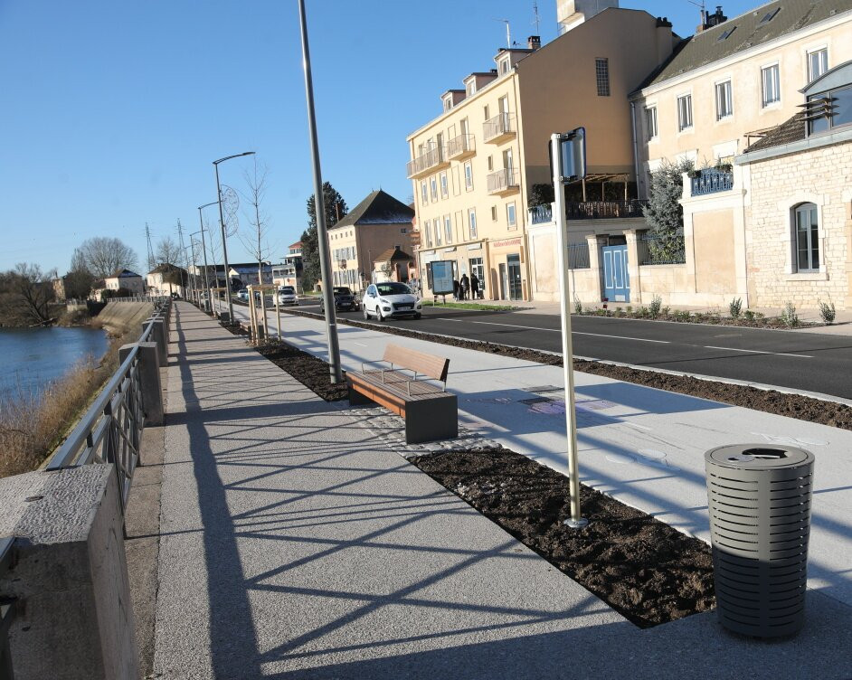 Quai Saint-Cosme-索恩河畔沙隆必去景点