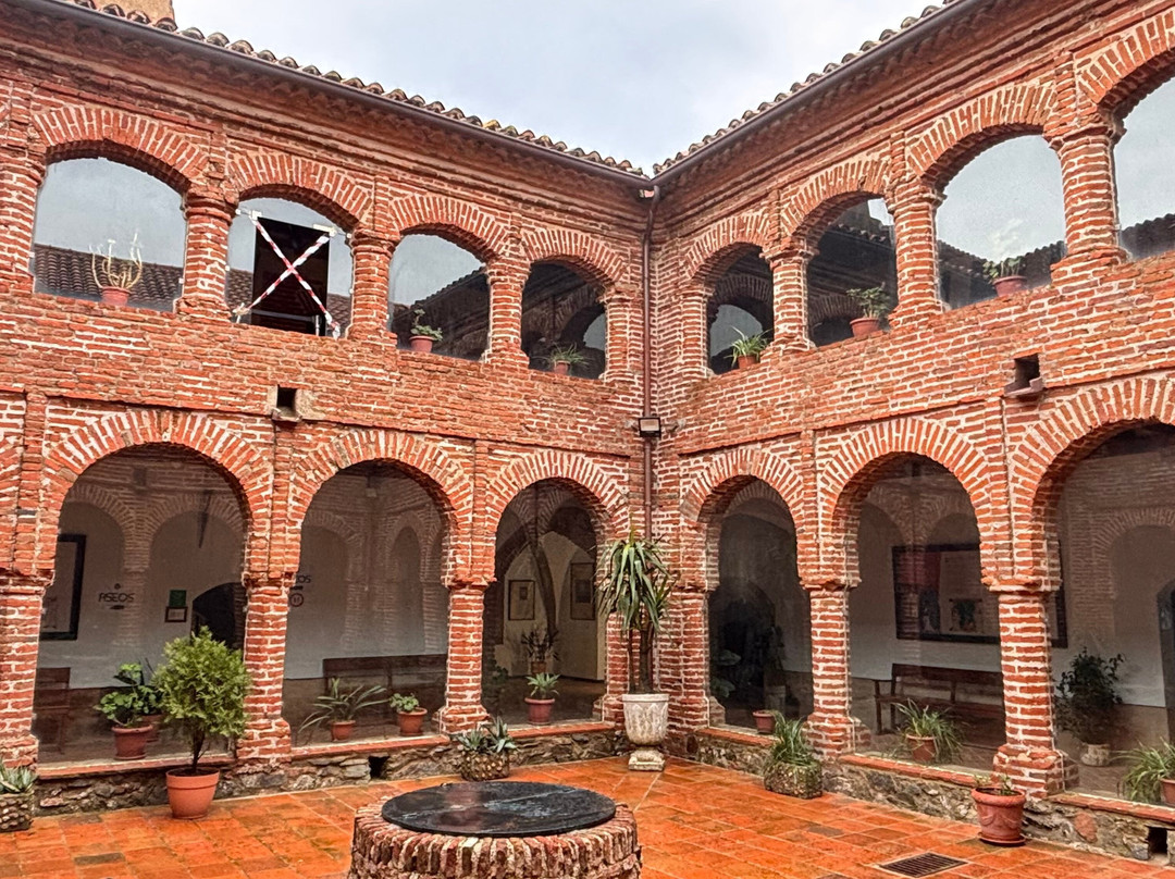 Monasterio de Tentudia-Calera de Leon必去景点