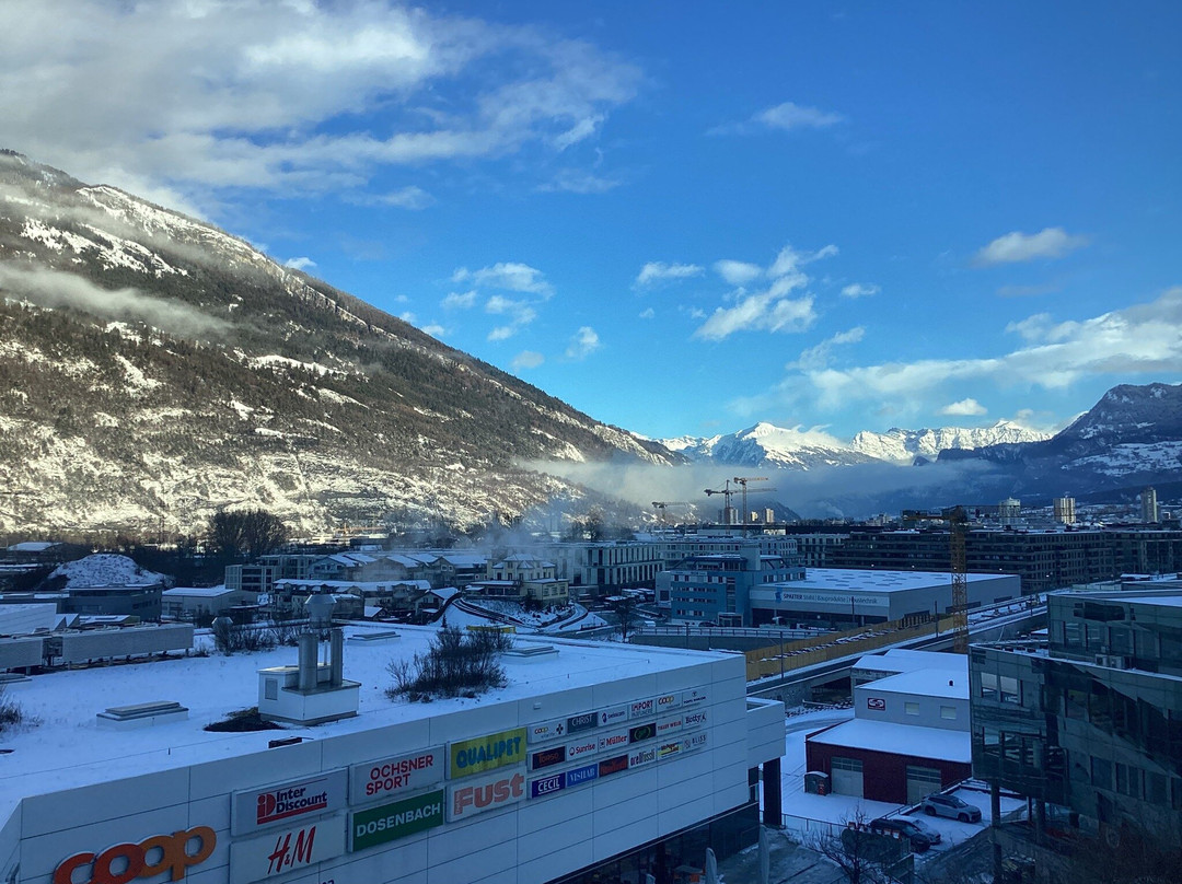 库尔城西美居酒店主图