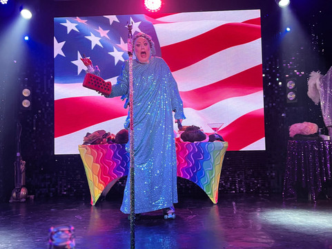 The Palm Cabaret and Bar-瓦拉塔港必去景点