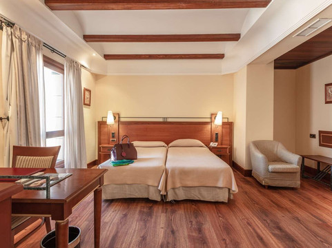 瓜迪斯阿瓦德斯酒店主图