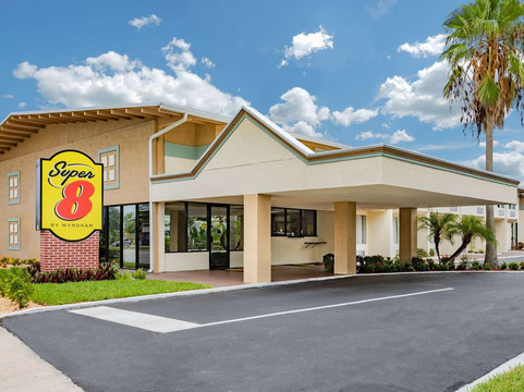 墨尔本速8酒店主图