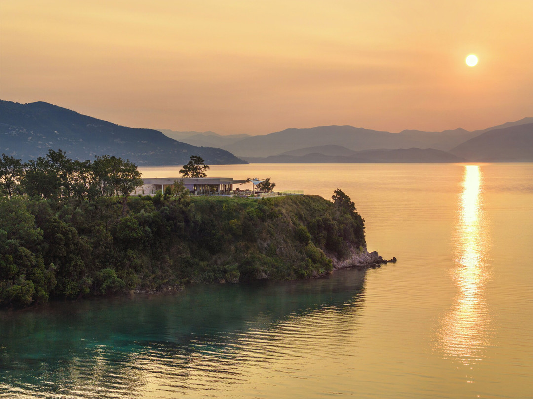 Ikos Odisia - 全包式