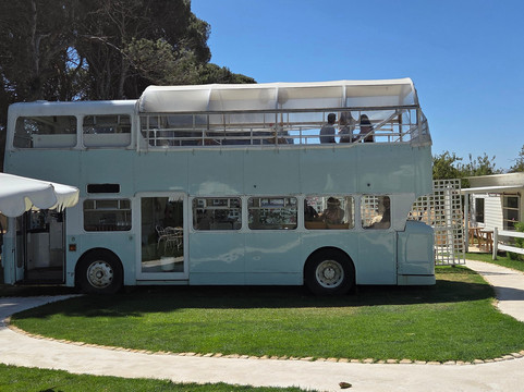 Down The Rabbit Hole Wines - Cellar Door & Restaurant-麦克拉伦谷必去景点