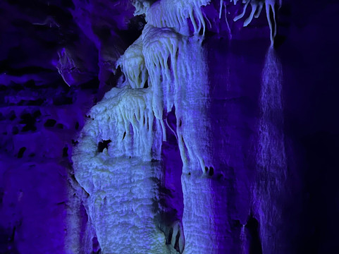 Lincoln Caverns And Whisper Rocks-亨廷顿必去景点