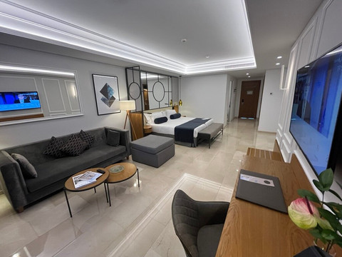 帕尔马海滩格鲁波特尔套房酒店&水疗中心主图