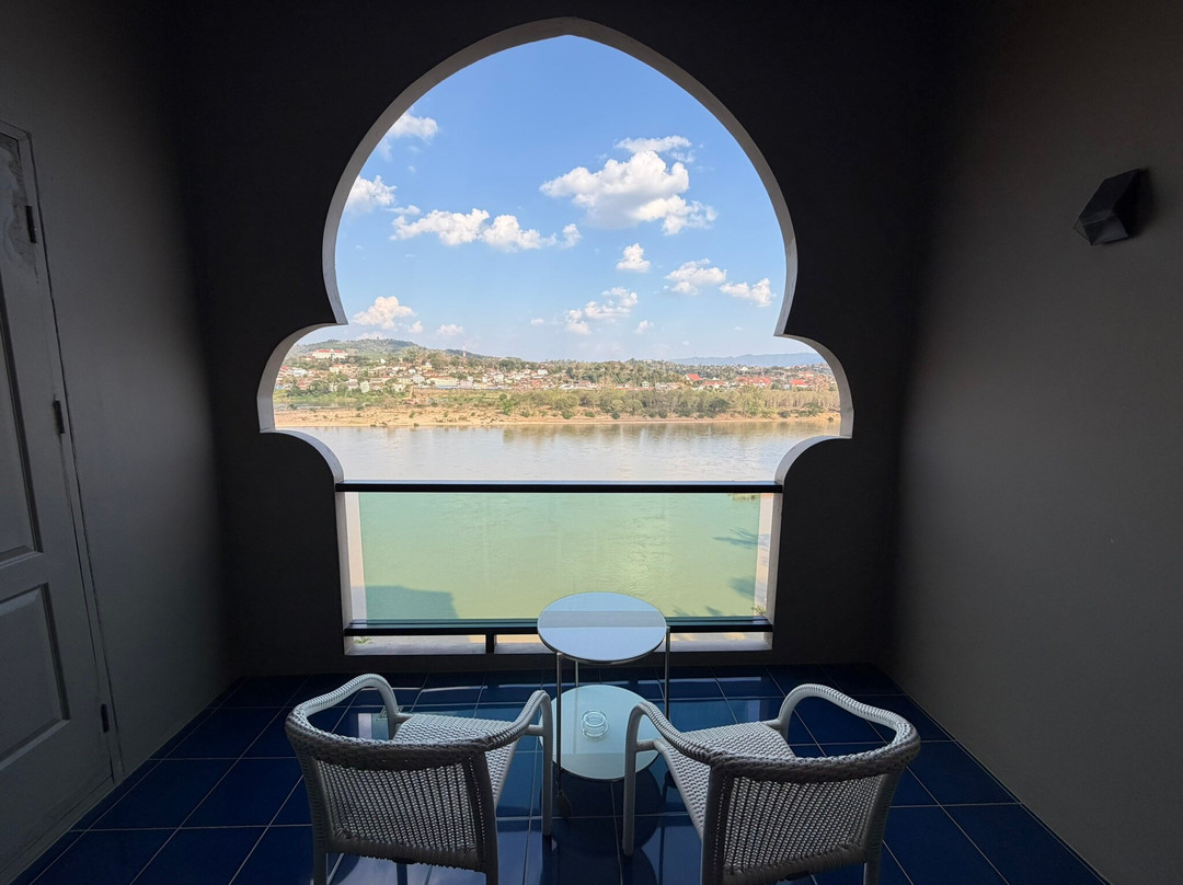 清孔柚木花园河滨温泉酒店主图