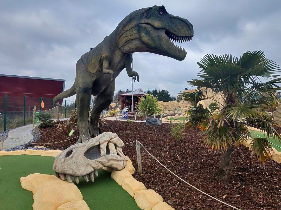 Dino Falls Adventure Golf-Trafford Park必去景点
